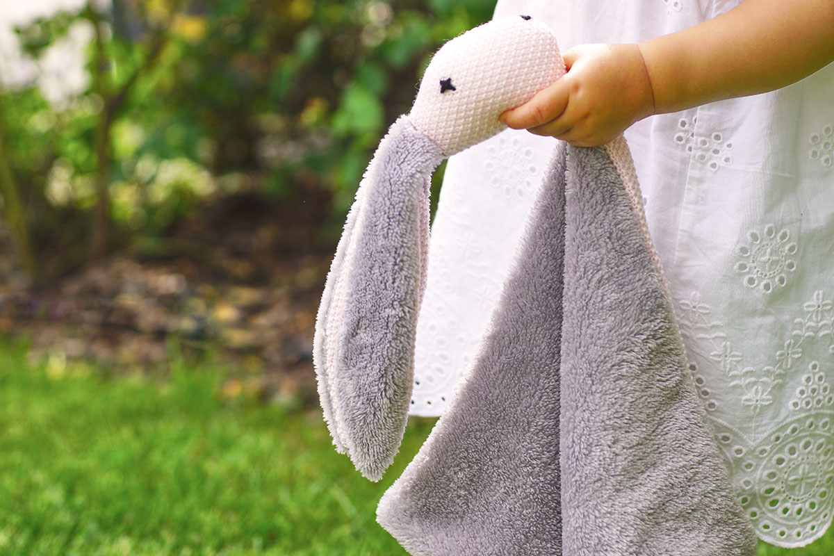 Naturalne kocyki i przytulanki