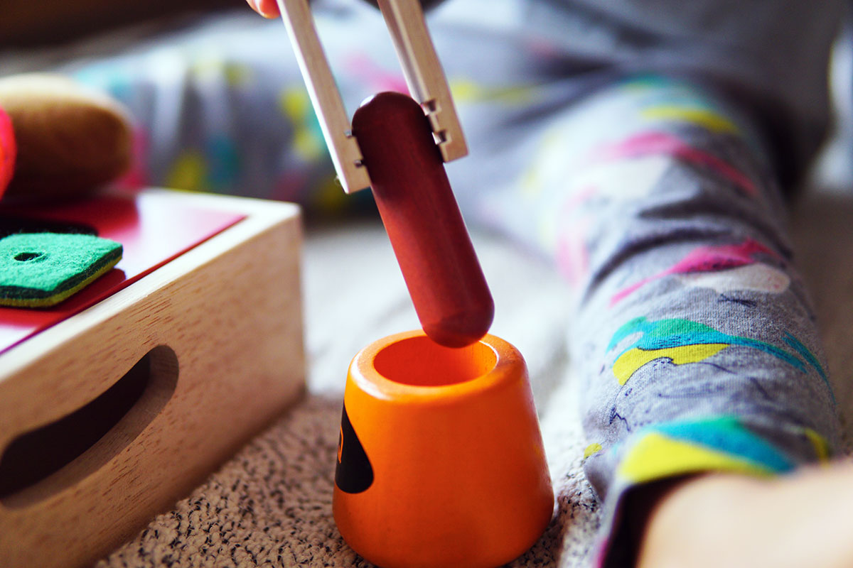 Naśladowanie dorosłych - zabawa Naśladowanie dorosłych - zabawa